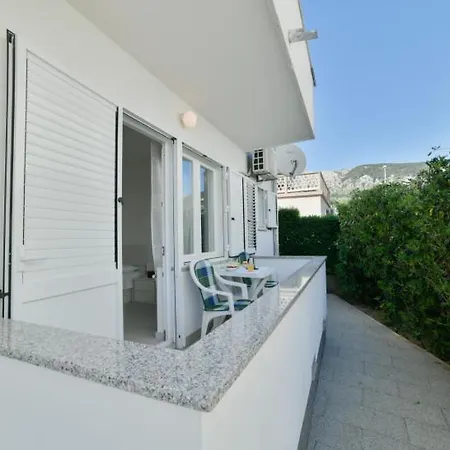 Apartament Cozy Near Baška